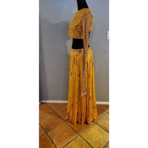Kalki Fashion Traditional Skirt Set in mustard yellow with gold print - Picture 11 of 16